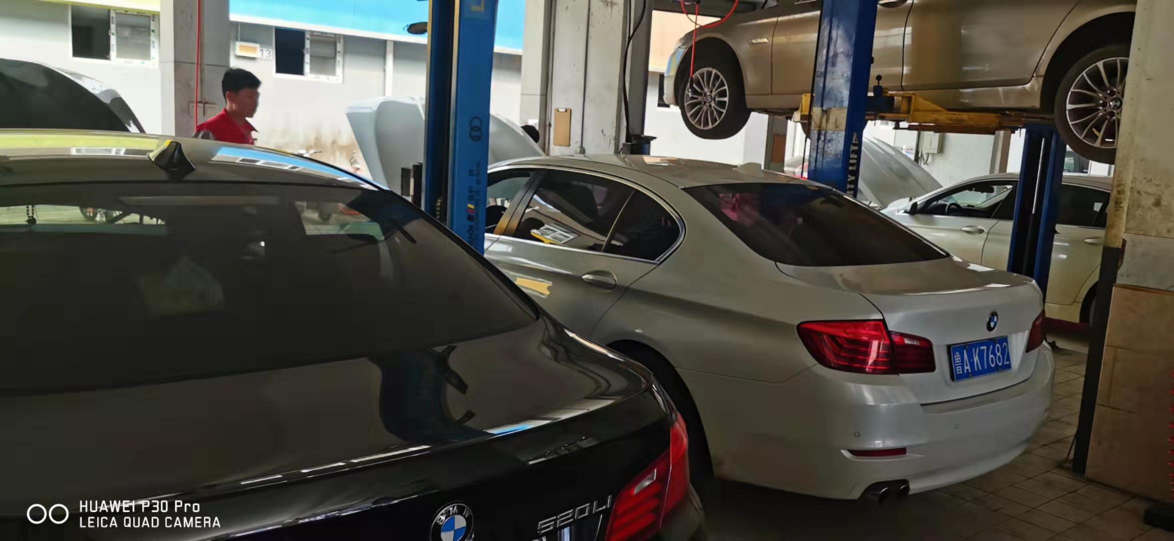 汽車排氣管漏水你知道是什么原因嗎？